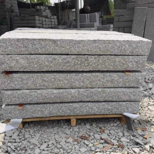 6 Sides Pineapple Sliver White Barrier Kerb Stone