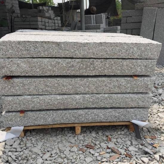 6 Sides Pineapple Sliver White Barrier Kerb Stone