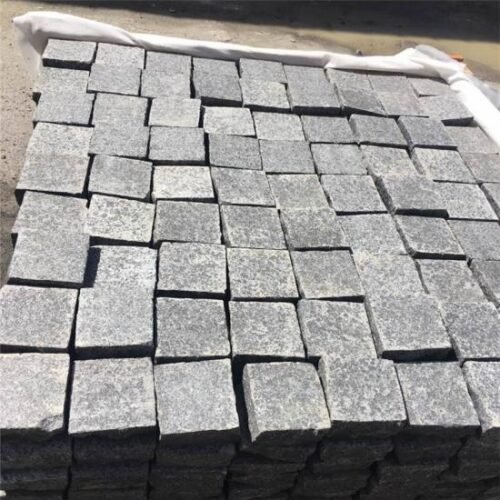 Exfoliated Raven Basalt G684 Cobble 100x100x50 mm